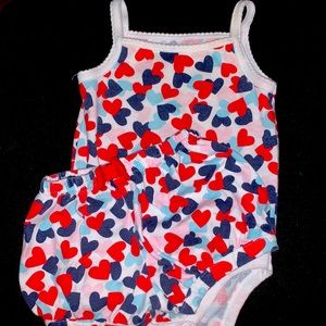 Cute 4th of July set white with red and blue hearts ♥️